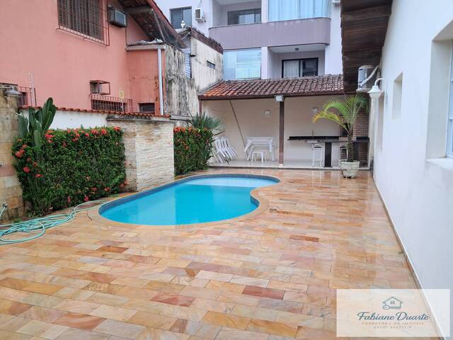 Casa para Venda em Ubatuba - 2