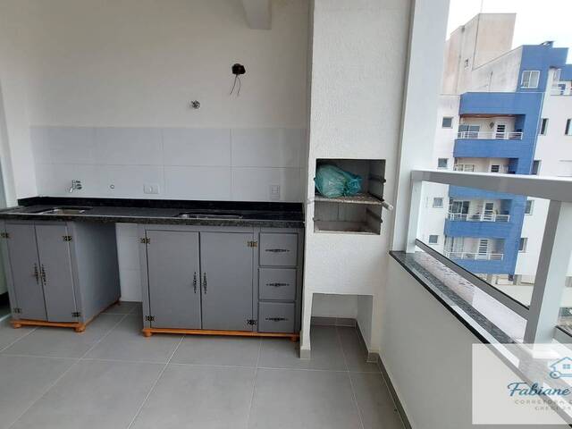 Apartamento para Locação em Ubatuba - 2
