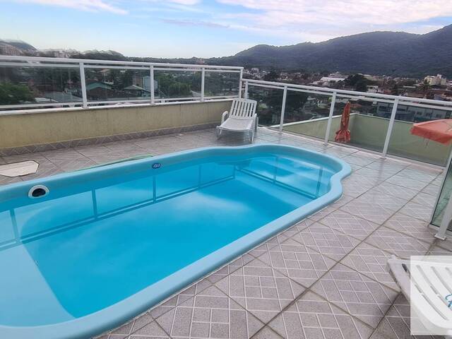 Locação em Estufa I - Ubatuba