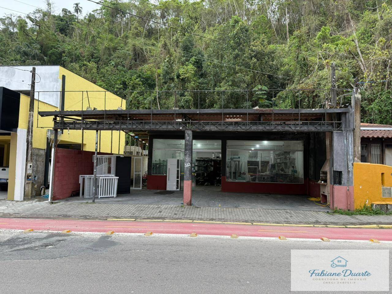 Depósito-Galpão, 331 m² - Foto 1