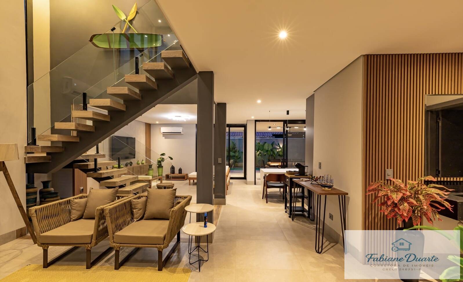 Casa, 5 quartos, 330 m² - Foto 2